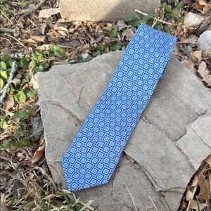 Ermenegildo Zegna 100% silk  Blue Square Pattern Tie